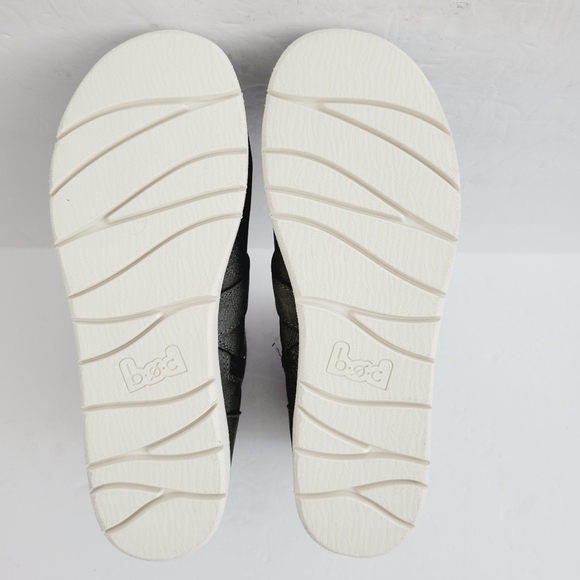 NEW BOC  Gray Faux Leather Kiley Boots , Size 9 - Picture 6 of 7